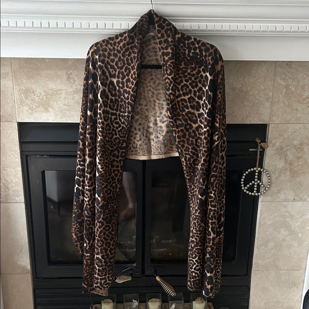 Amicale Cashmere Leopard Print Scarf